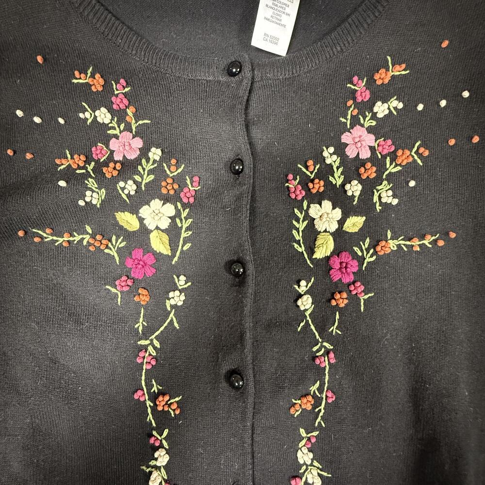 Woman's Black Button-Up Cardigan‎ Sweater with Floral Embroidery Size L